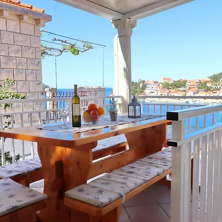 Peselj-three Bedroom With Terrace And Sea View Smokvica (Korcula)