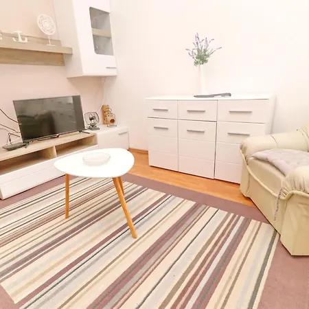 Peselj-three Bedroom With Terrace And Sea View * Smokvica (Korcula)