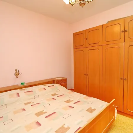 Peselj-three Bedroom With Terrace And Sea View Smokvica (Korcula)